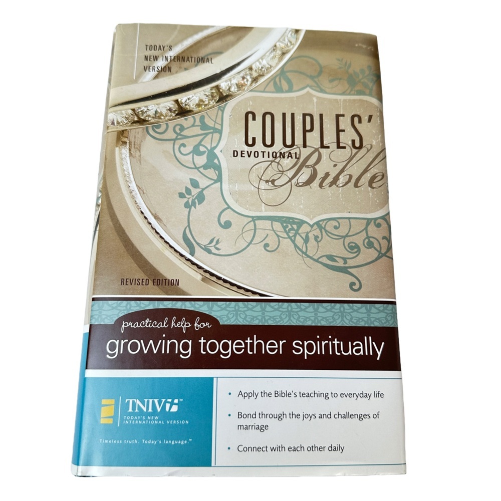 Couples' Devotional Bible Book‎